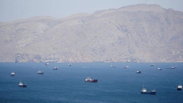 Iran Beri Izin Kapal China Melintasi Jalur Selat Hormuz